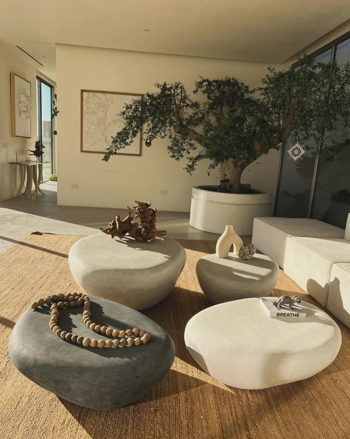 Mesa de Piedra Río – Elegancia Atemporal en Diseño Natural